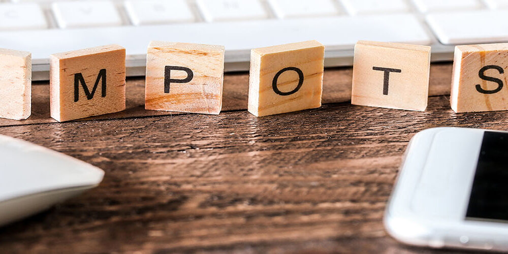 Letters,On,Wooden,Pieces,Concept,,Business,Background,,French,Word,: