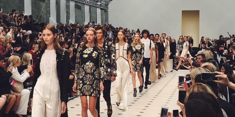 Defilé France Ukraine News